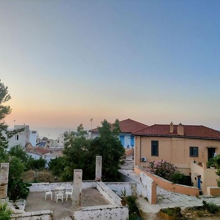 Οικογένειακο Διαμέρισμα Με Θέα 2 Chania  Ngoại thất bức ảnh